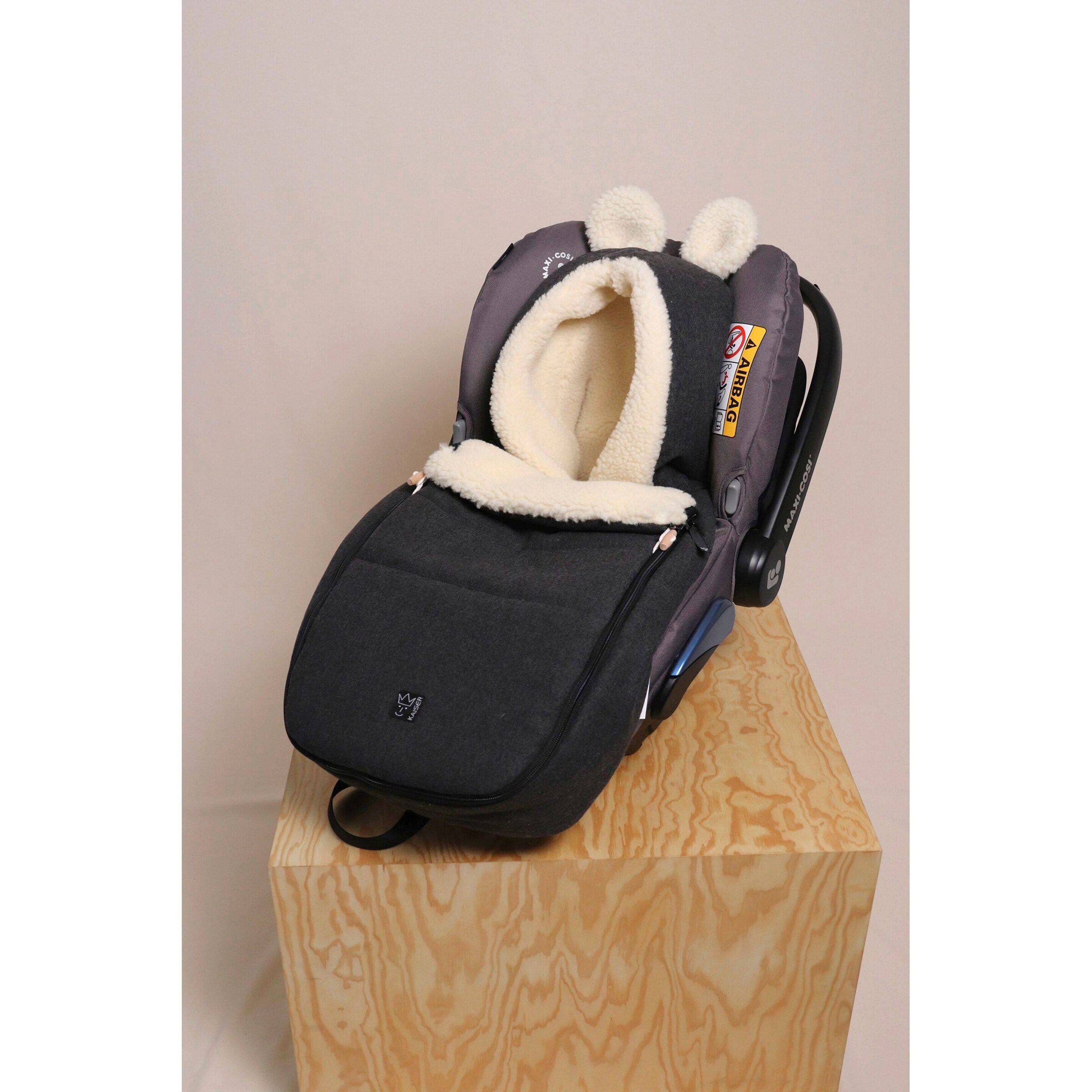 Kaiser Winterfußsack HOODY MAUS WOOL für Babyschalen dark shadow