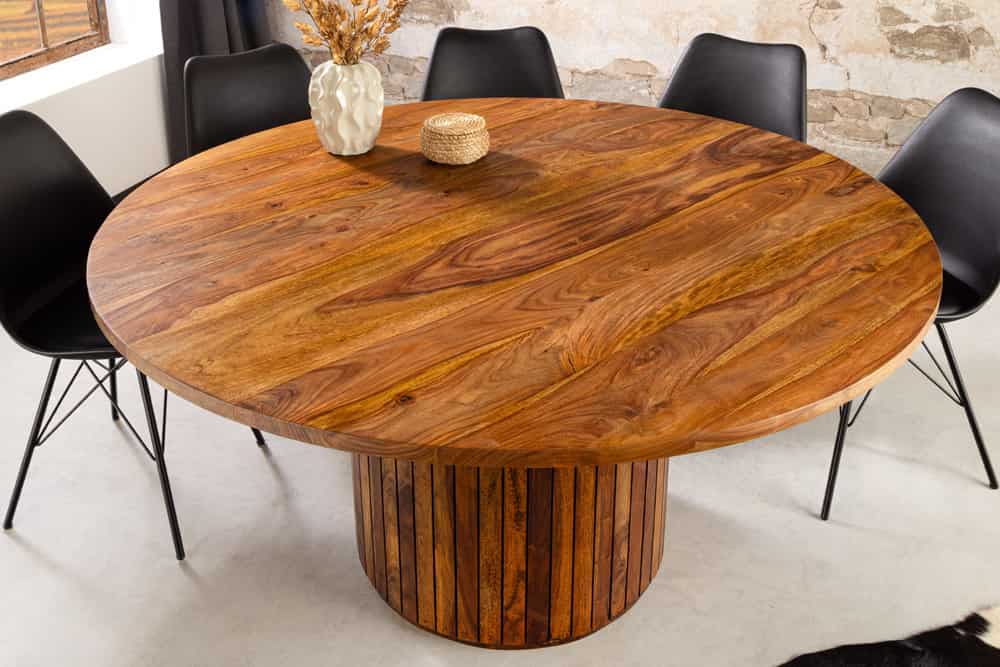 Runder Esstisch TRES CHIC 140cm braun Sheeshamholz stone finish massiv mit Säulenfuß