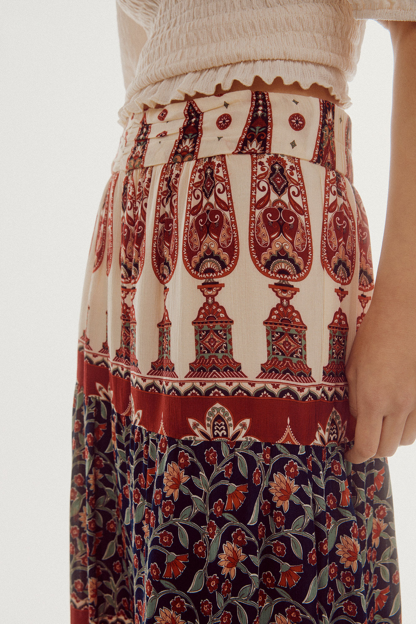 Saia longa fluida estampada - Multicolorida