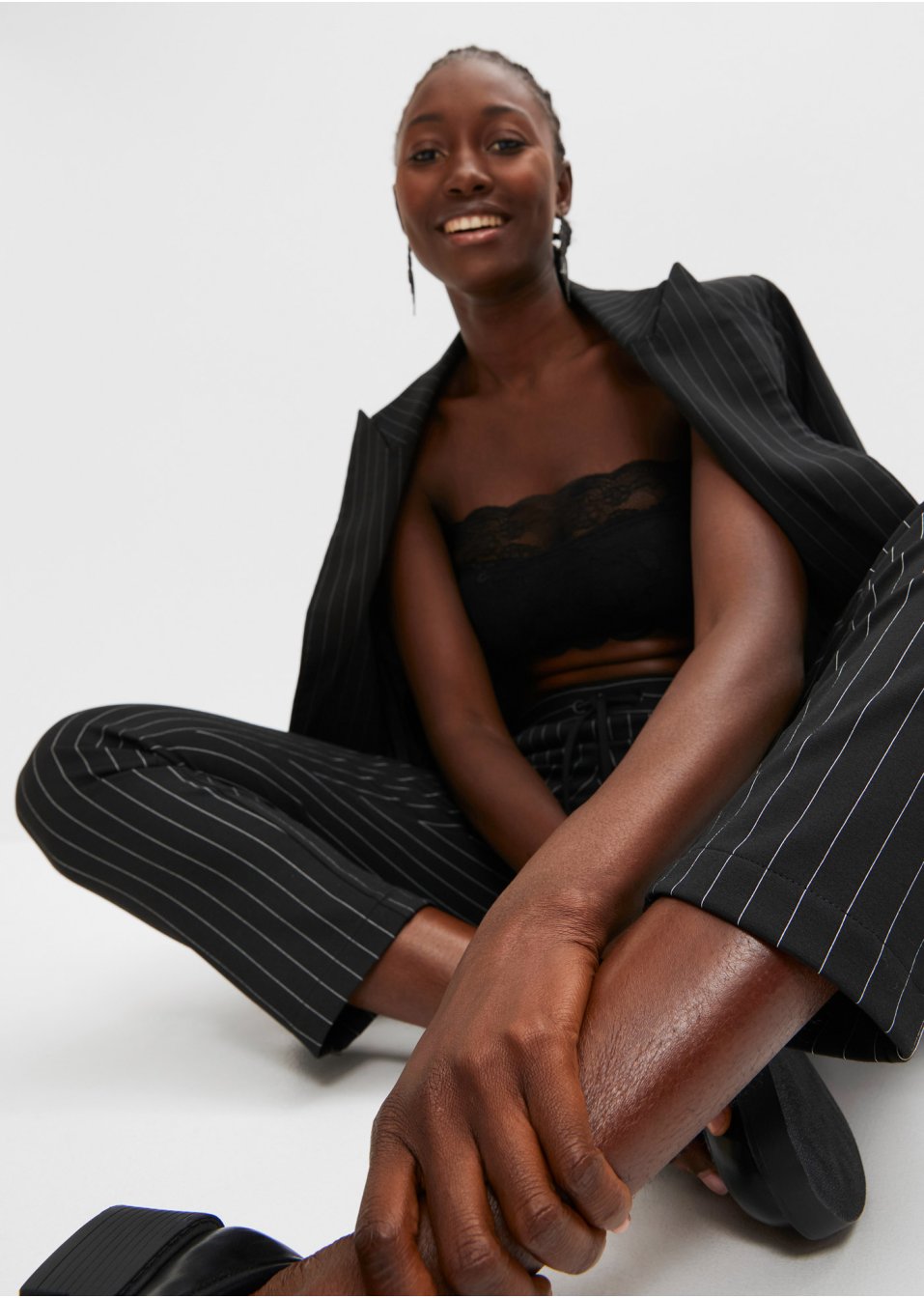Pantalon taille extensible à fines rayures
