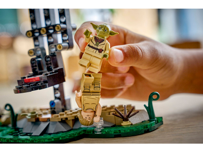 LEGO SMART Play™: Yoda's hut en Jedi training (75422)