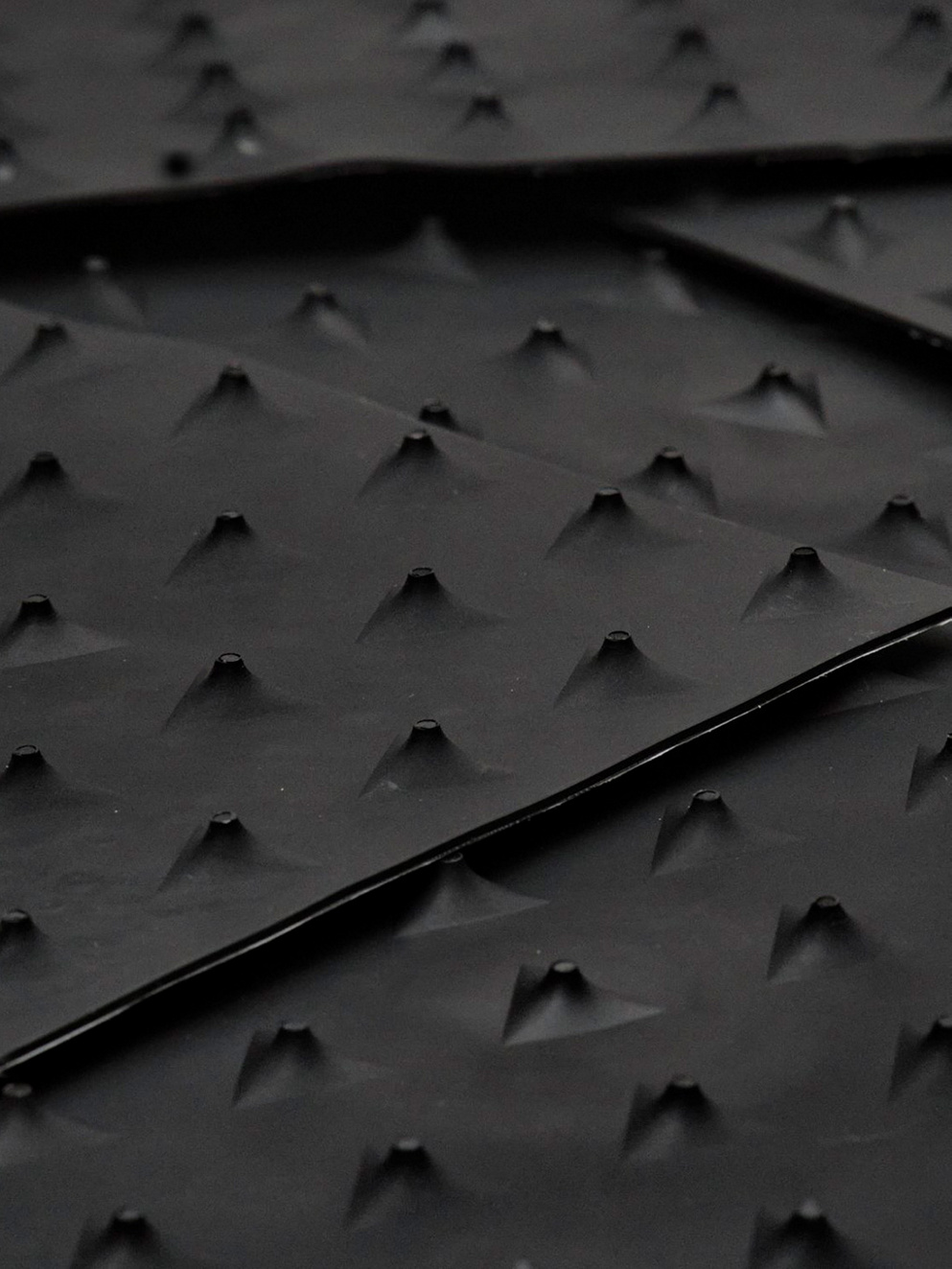 Ambition Studded Grip Snow Skate black