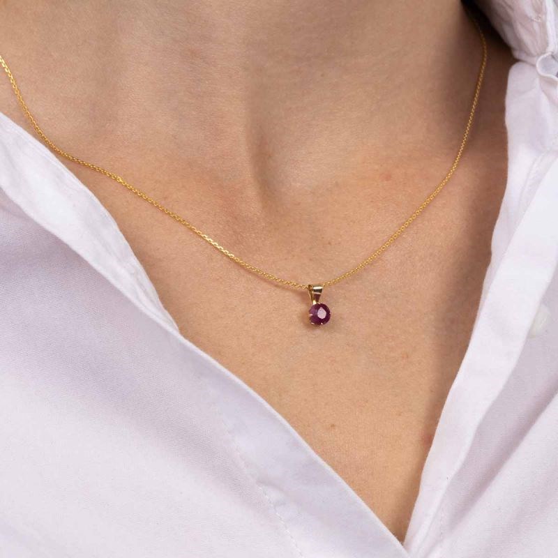 Pendentif Or Jaune et Rubis 0,74 carats 
