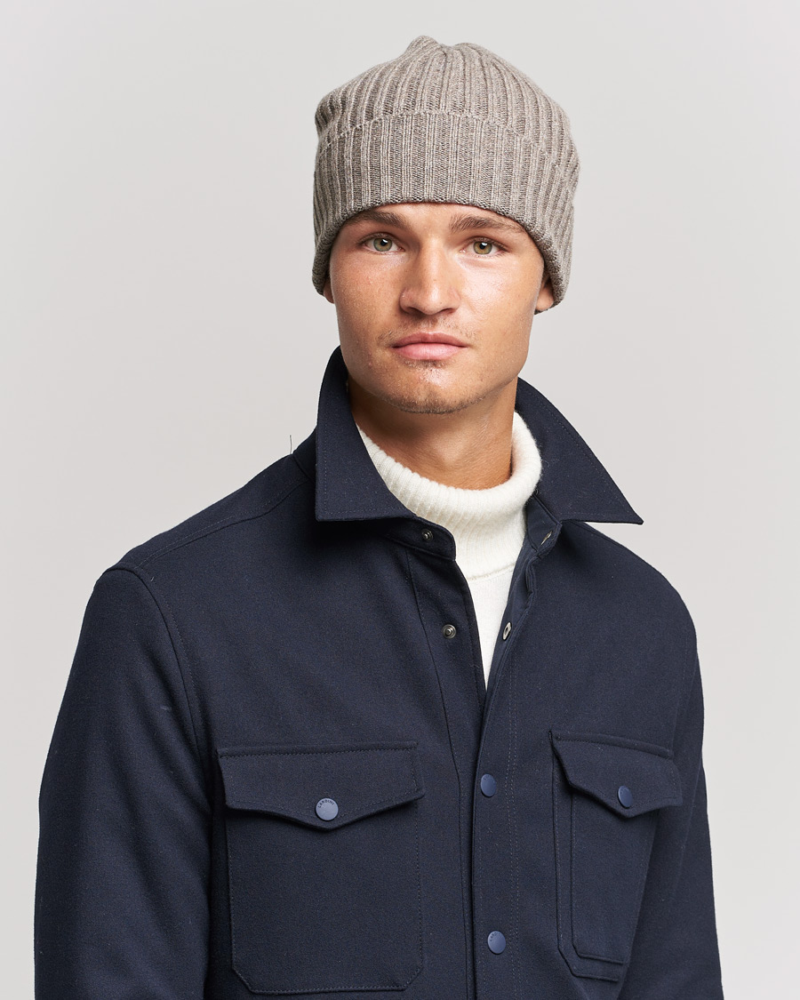 Piacenza Cashmere Ribbed Cashmere Beanie Taupe