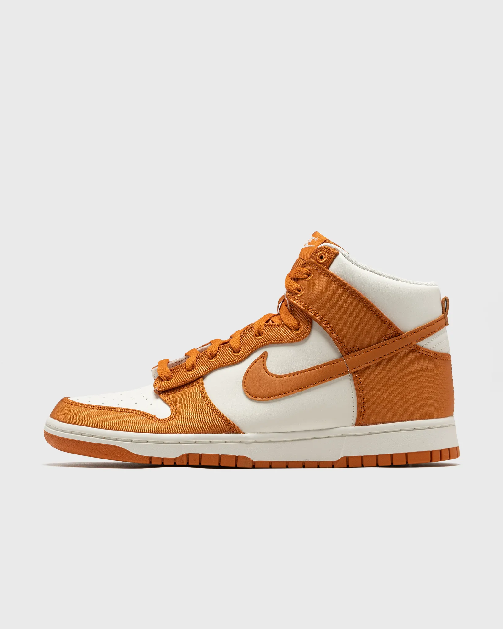 Nike DUNK HIGH RETRO SE 'MONARCH'