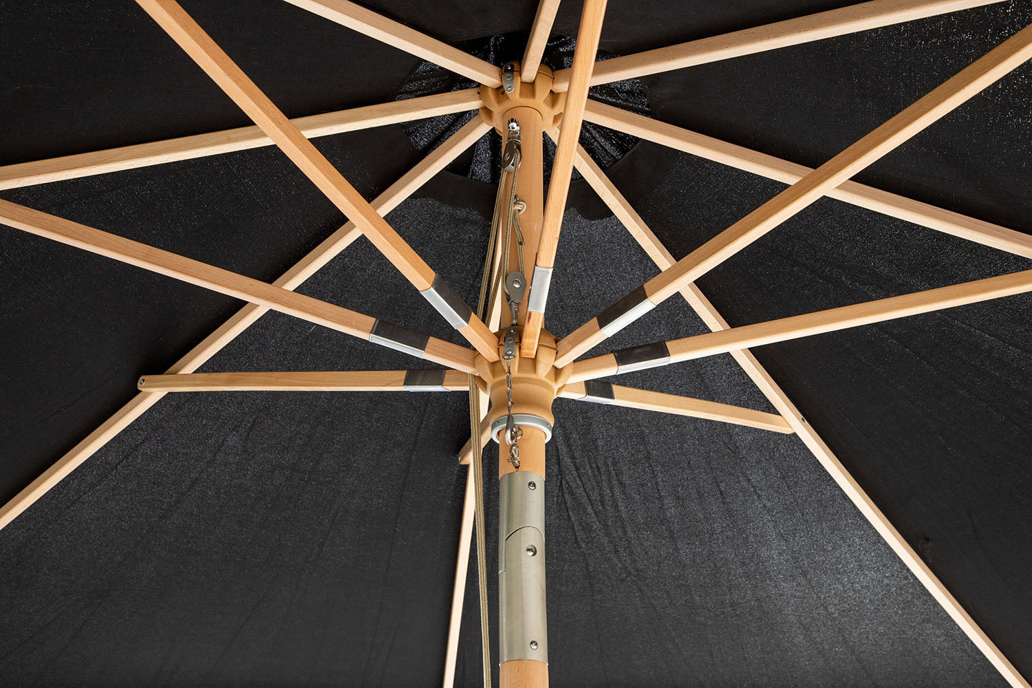 Rebellenclub Junip Parasol - Ã¸330cm - Zwart