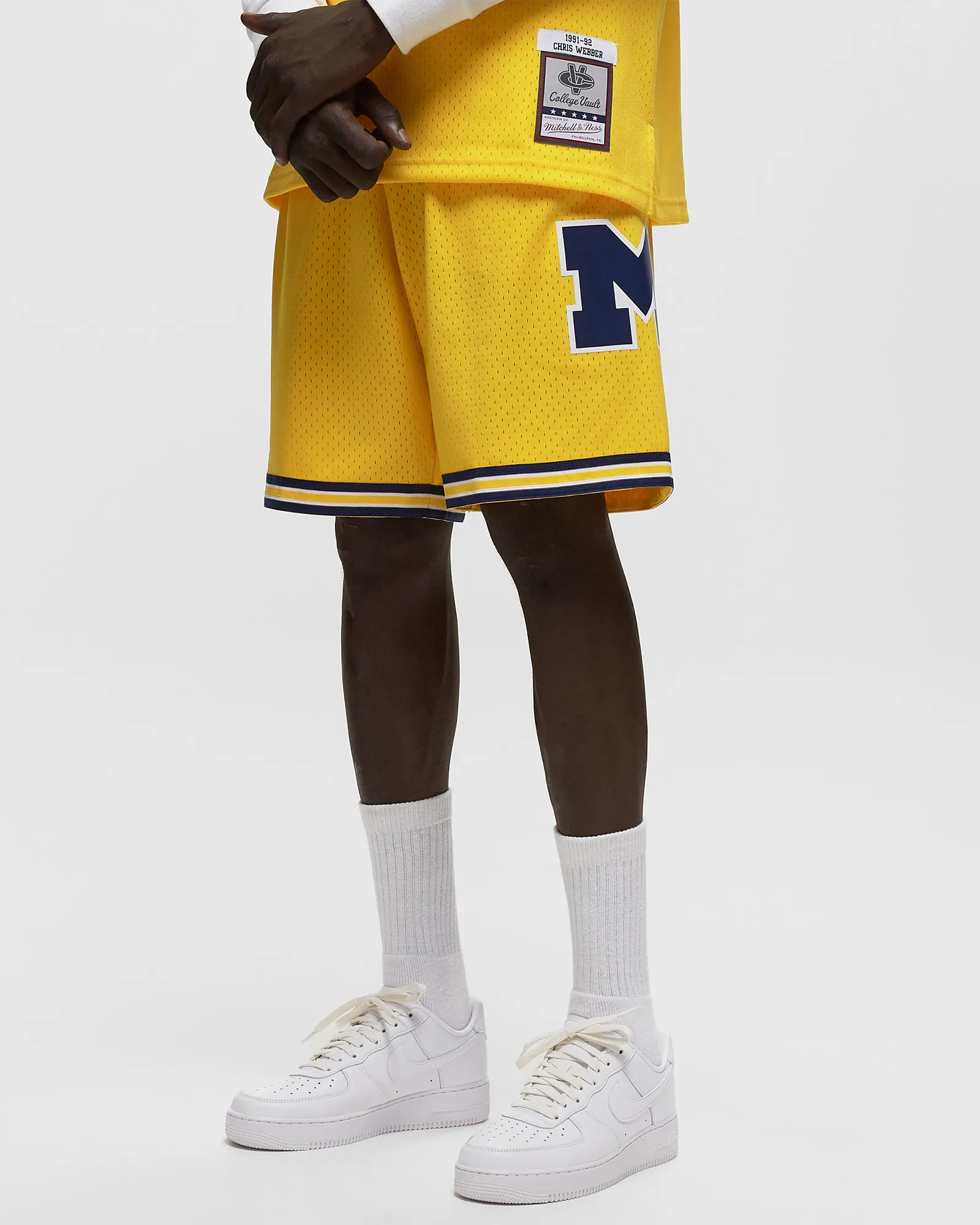 Mitchell & Ness NCAA SWINGMAN MAIZE SHORTS MICHIGAN 1991