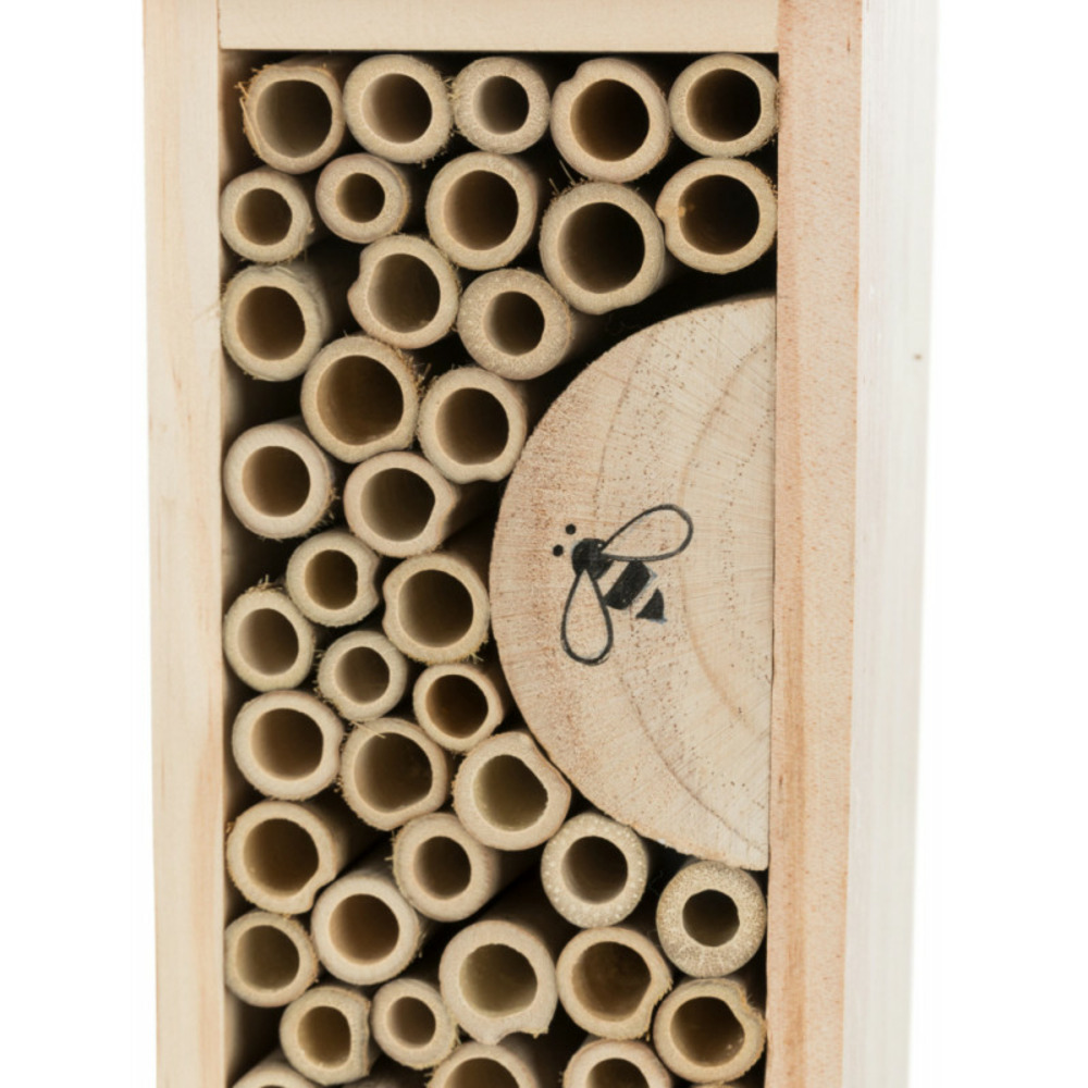 Hôtel pour abeille, h30 x l9.5 x p14 cm.