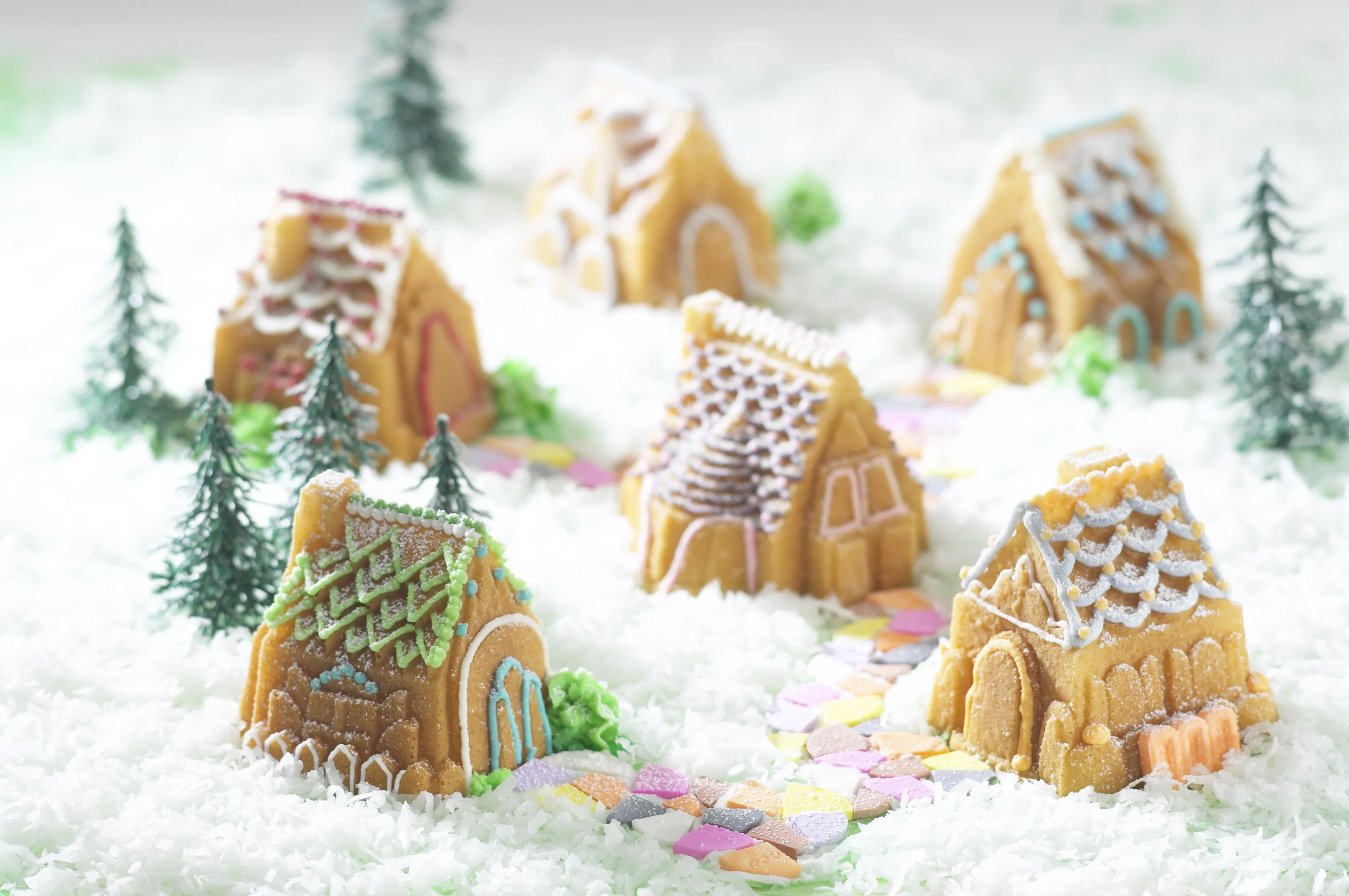Nordic Ware Cozy Village Baking Bageform