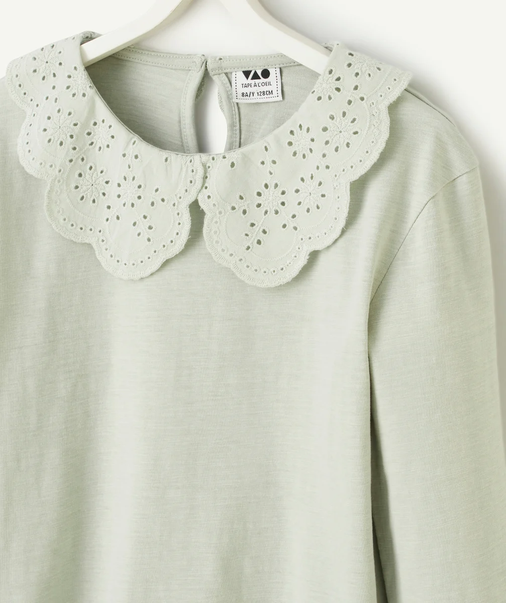 T-SHIRT FILLE EN COTON BIOLOGIQUE VERT AVEC COL CLAUDINE BRODÉ