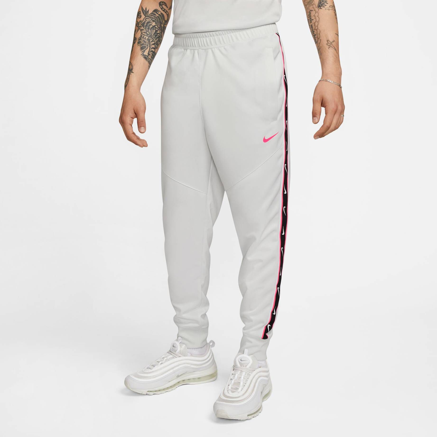 Nike Sportswear| Herren Jogginghose REPEAT MENS JOGGER