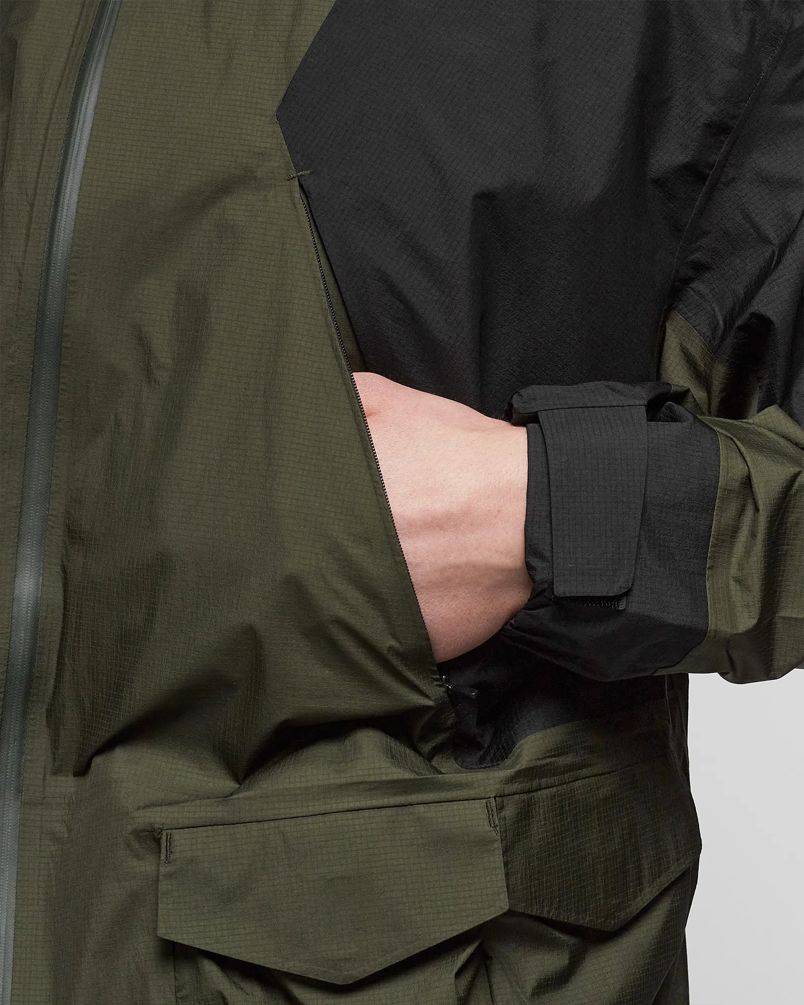 The North Face x UNDERCOVER HIKE PACKABLE MOUNTAIN LIGHT SHEL