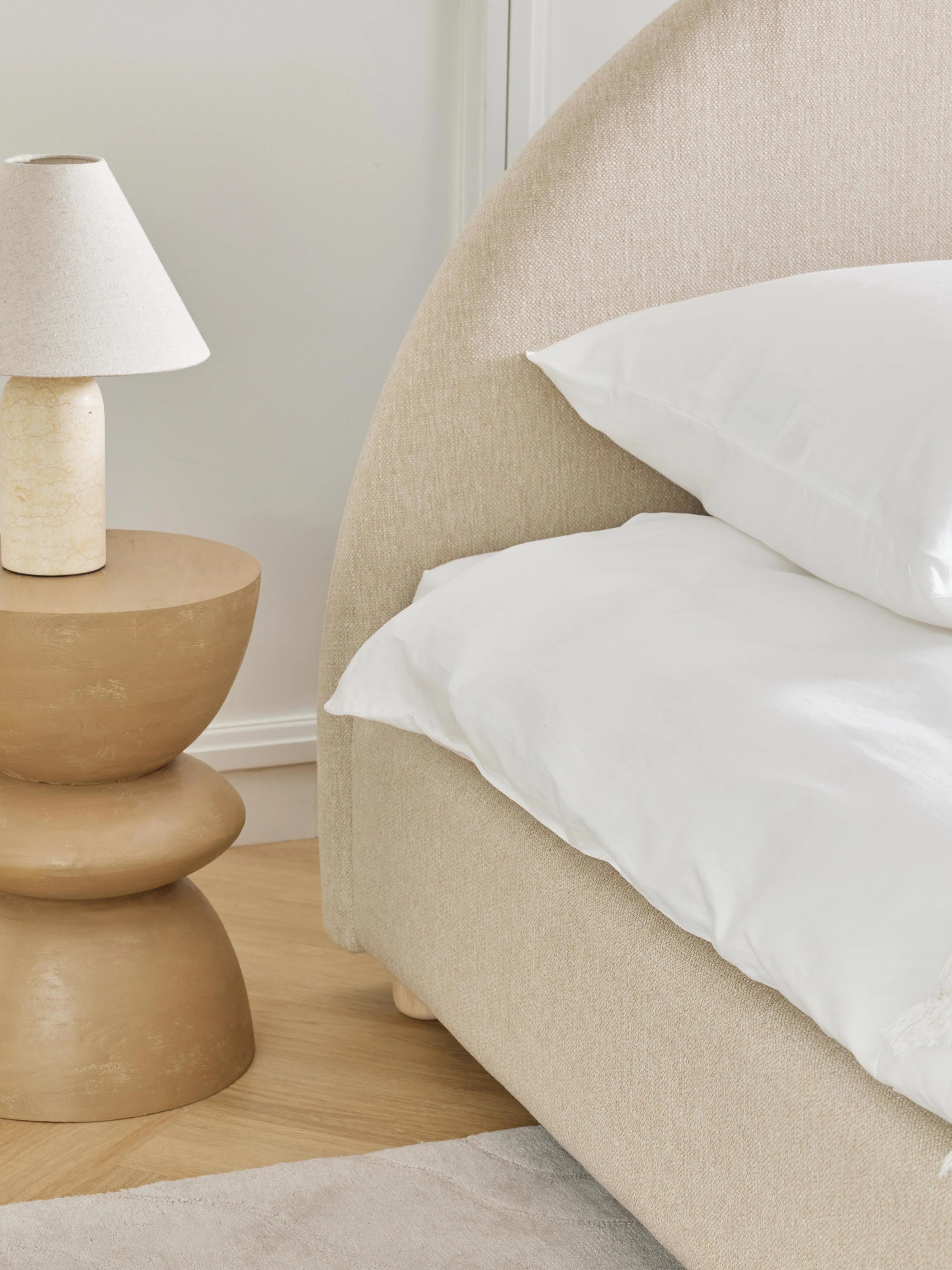 Gestoffeerd bed Ebba met opbergruimte