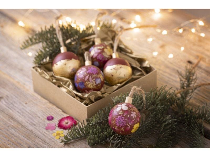 Creativ Company Bastelset Weihnachtskugeln Getrocknete Blum Individuell gestaltete Kugeln für den Weihnachtsbaum