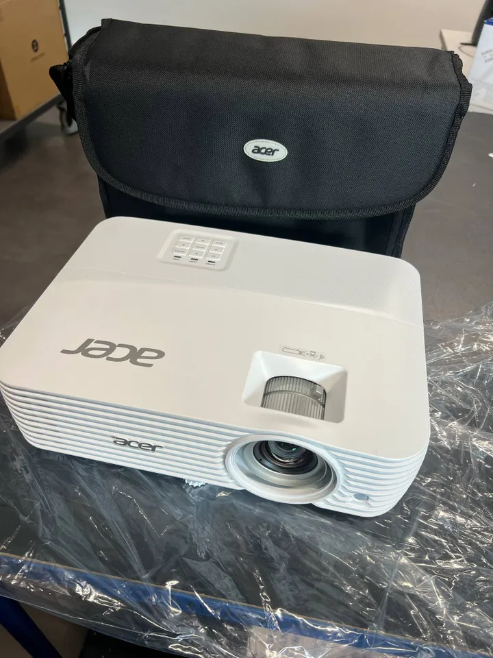 [OUTLET] - Acer P1557Ki - DLP-projektor - bærbar - 3D - 4500 lumen - Full HD (1920 x 1080) - 16:9 - 1080p - Wi-Fi / Miracast