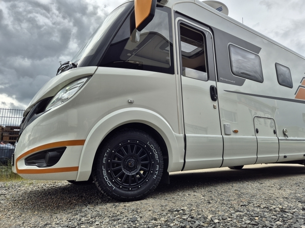 Ramto  VAN#02 Schwarz Maxi 18 Zoll: TF-18P