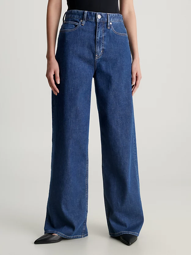Calça jeans de cintura alta com pernas largas