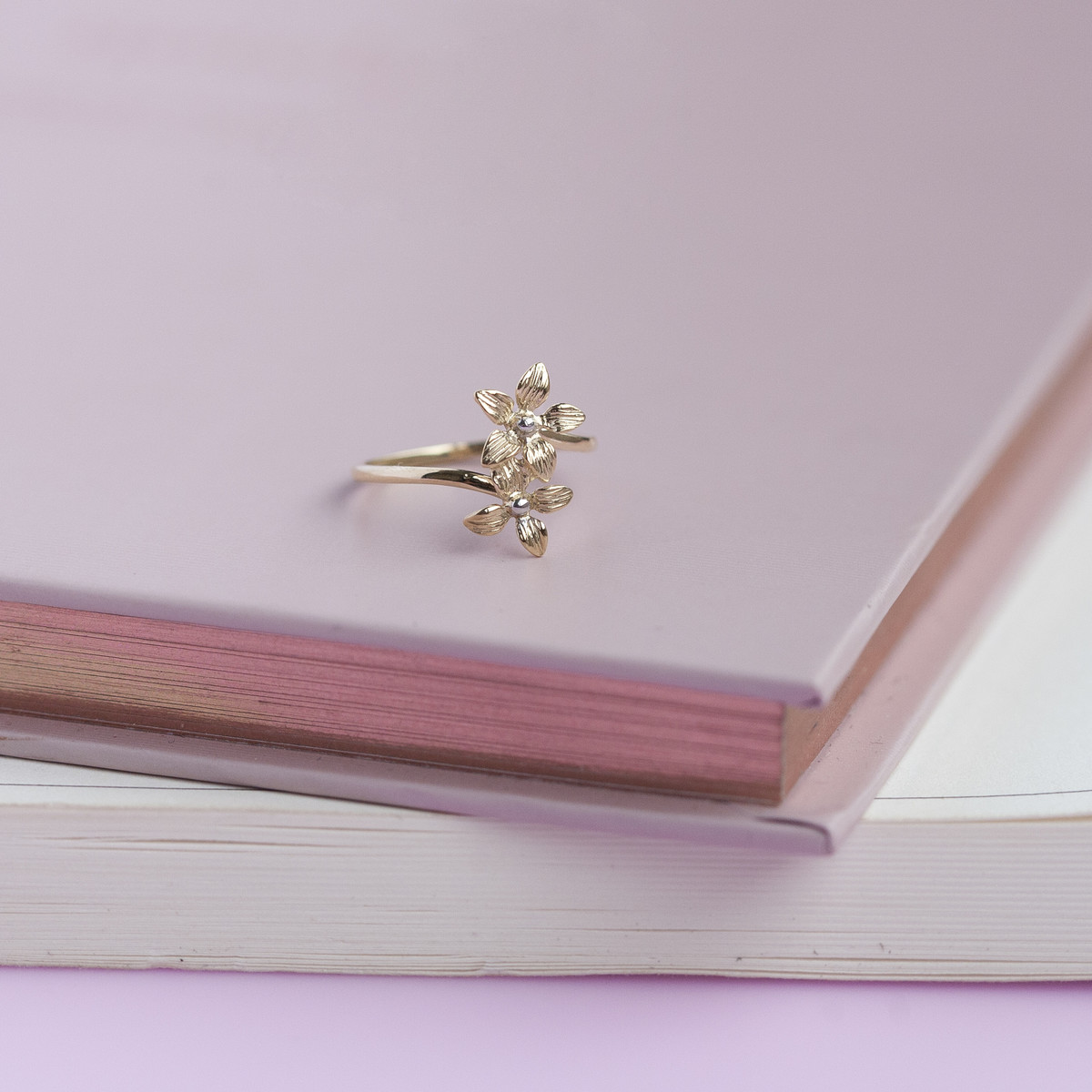 Bague or 375 jaune fleurs
