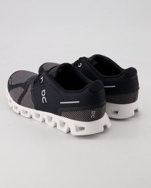 ON Running Cloud 5 Combo Sportschuhe in Schwarz