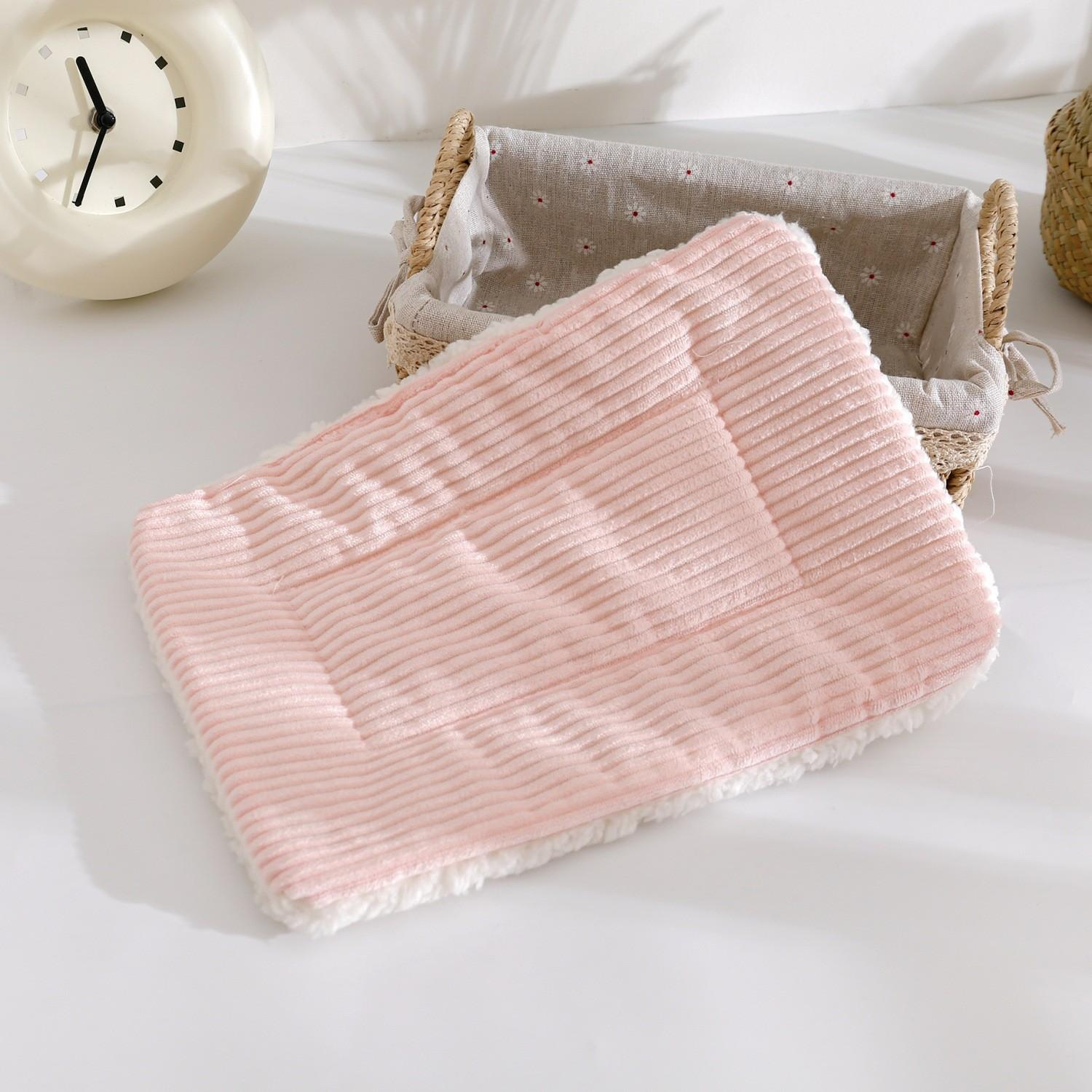 (31x22cm) Mini Haustier Bett Kuscheliges Nager Sofa Plüsch Kissen für Meerschweinchen / Hamster / Kitten - Rosa / Weiss