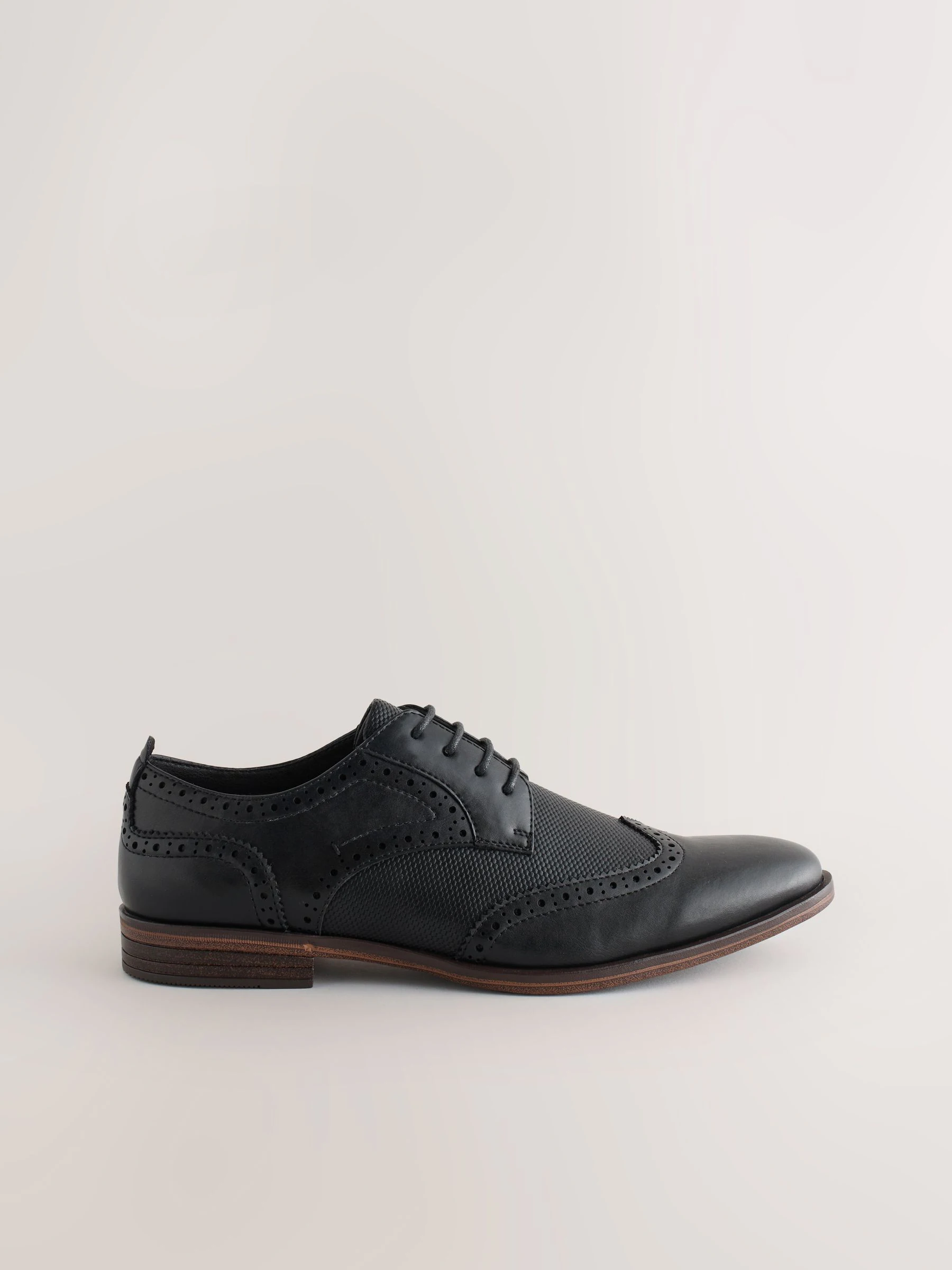 Zwart - Wingcap Brogue Shoes
