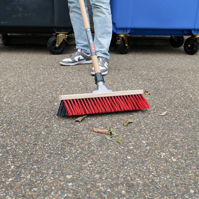 Harde X-bezem 40 cm rood/zwart - zonder steel (8712448284349)