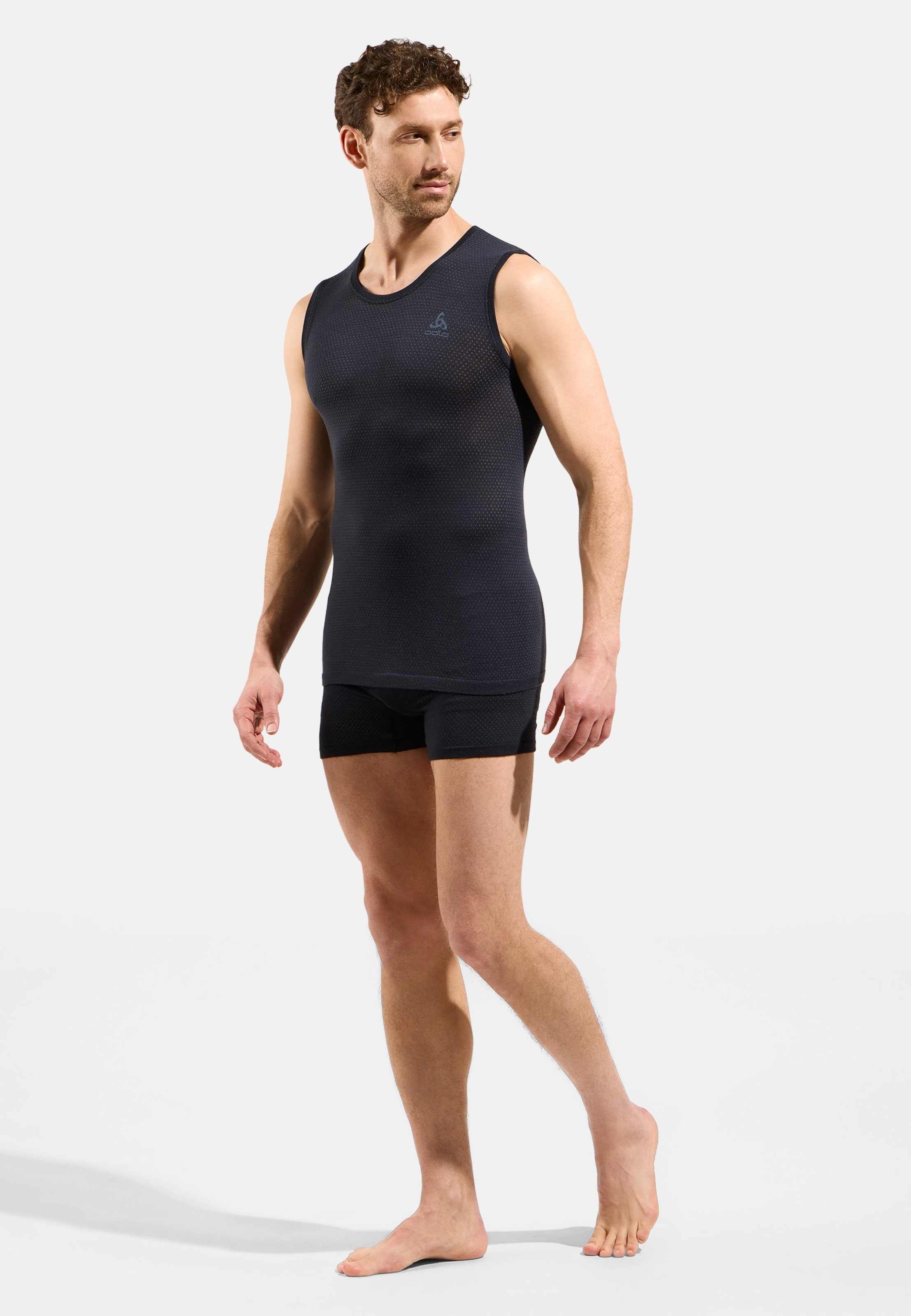Performance Wool 140 Base Layer Singlet in black
