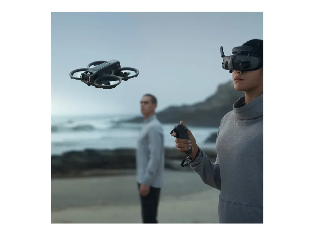 DJI Avata 2 Fly More Combo - FPV Drone - Wi-Fi