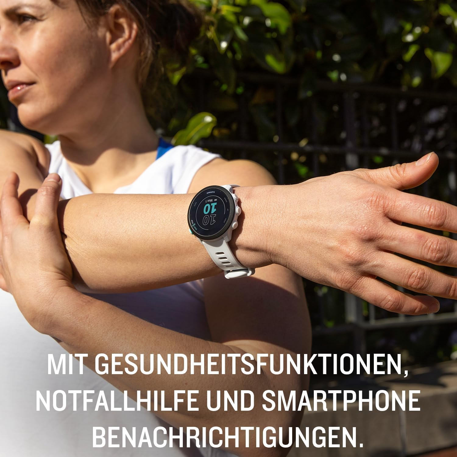 Forerunner 55 (42mm) Smart Watch Fitness Tracker mit Silikon Armband (010-02562-11) - Grau