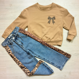 Lots of denim & Little leopard jeans