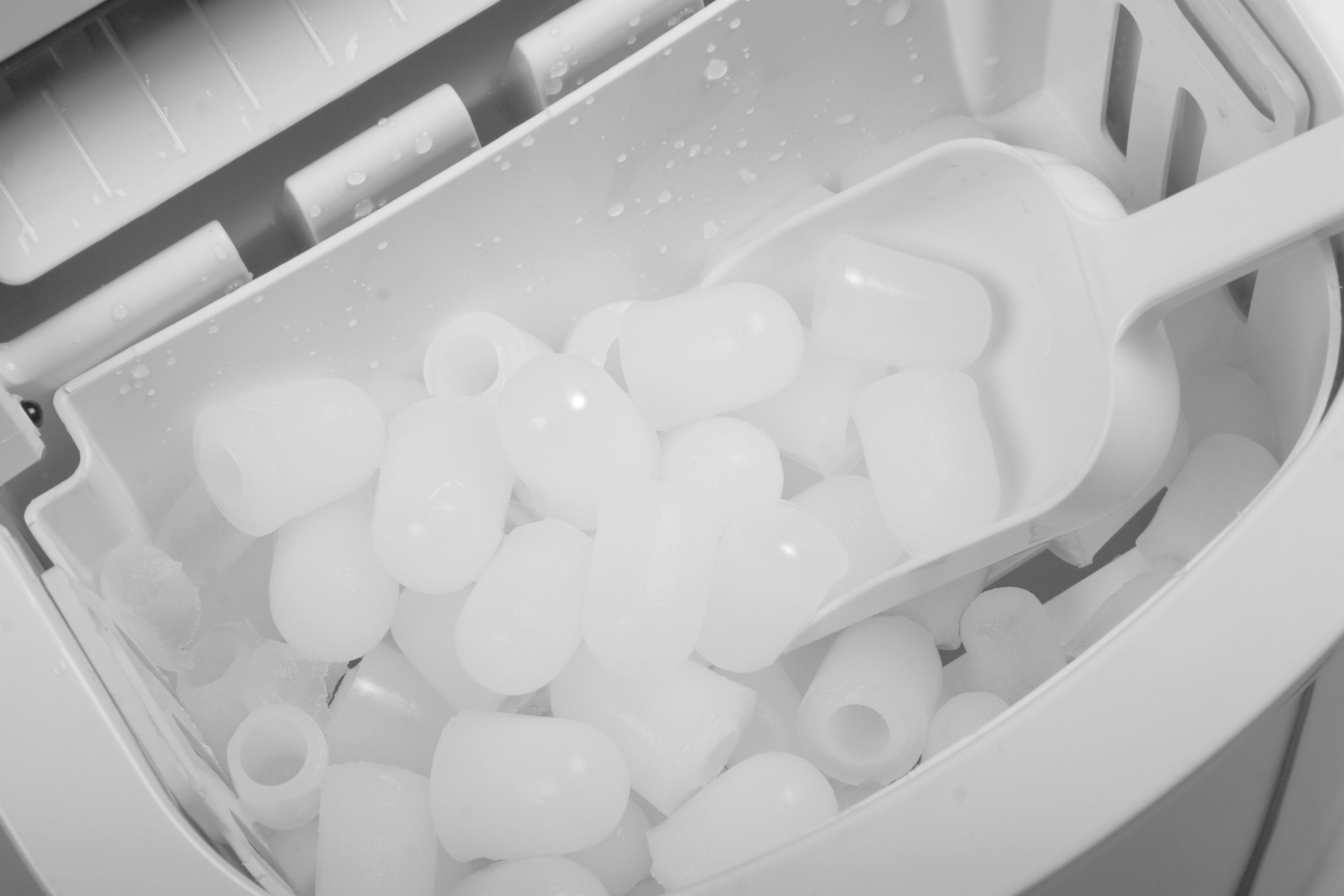Eiswürfelmaschine mint 2.2L - 12 kg / 24 h