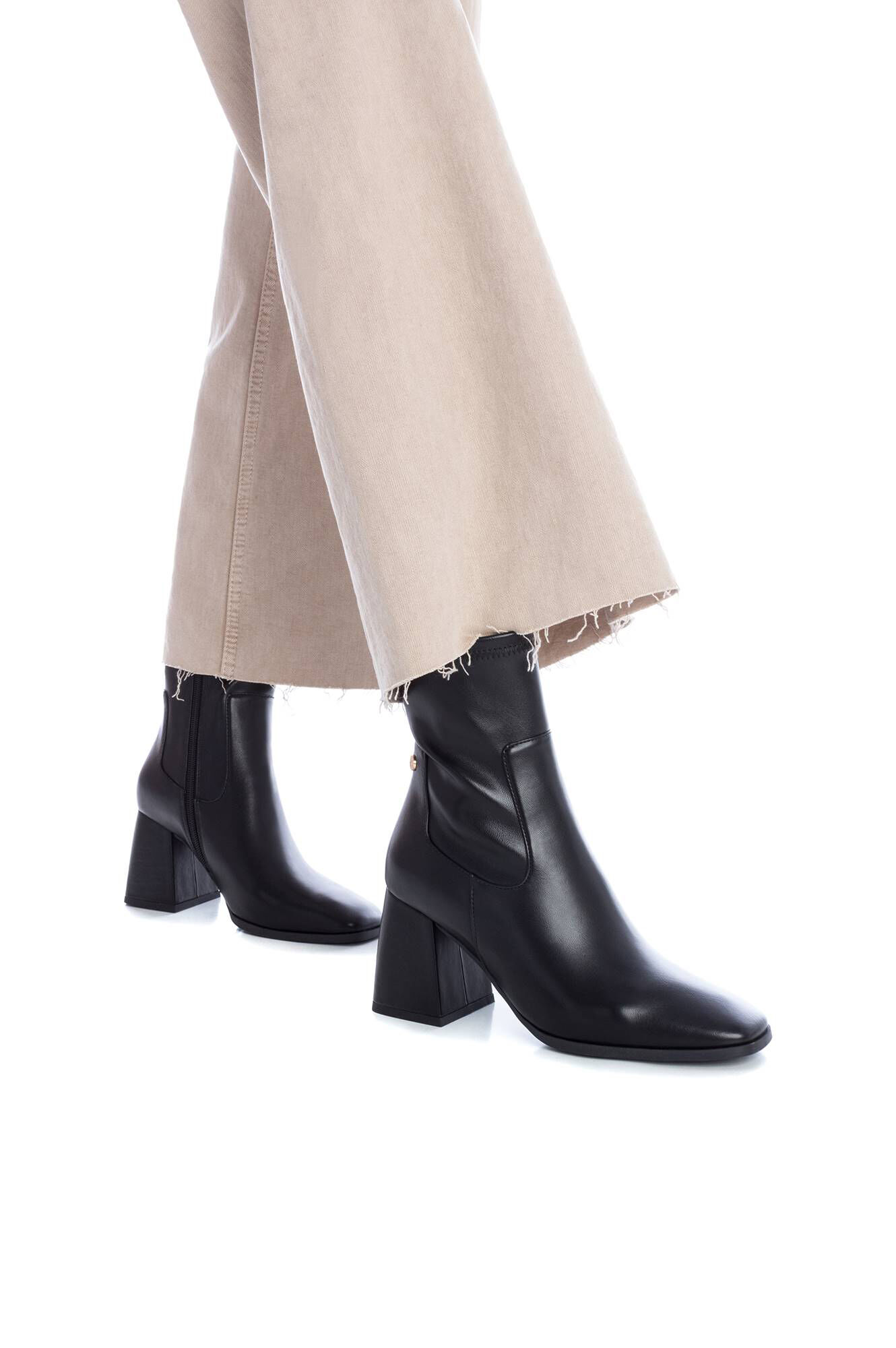 Botas de cano curto femininas