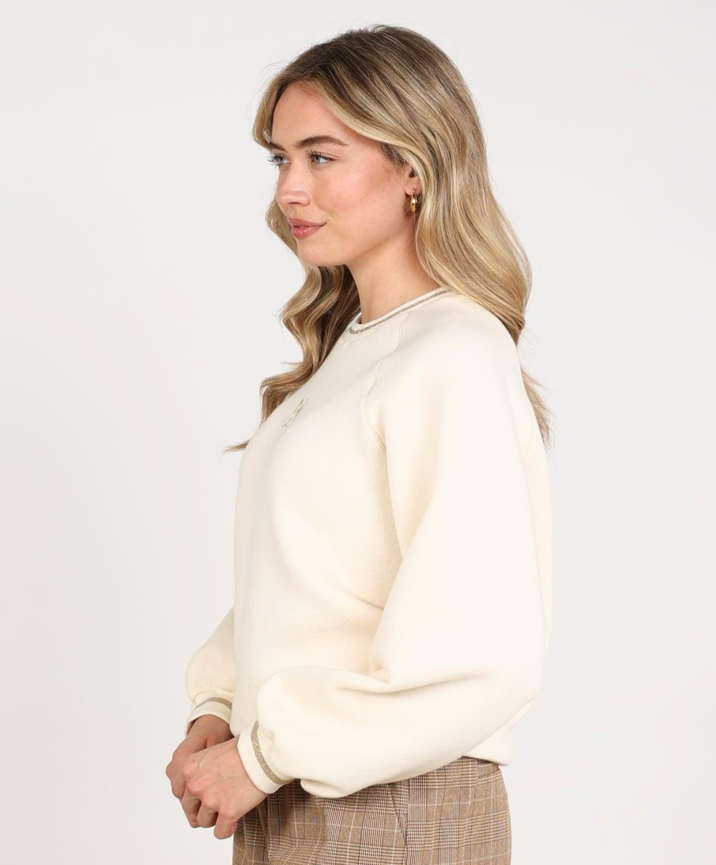 Nukus Dames sweater ecru