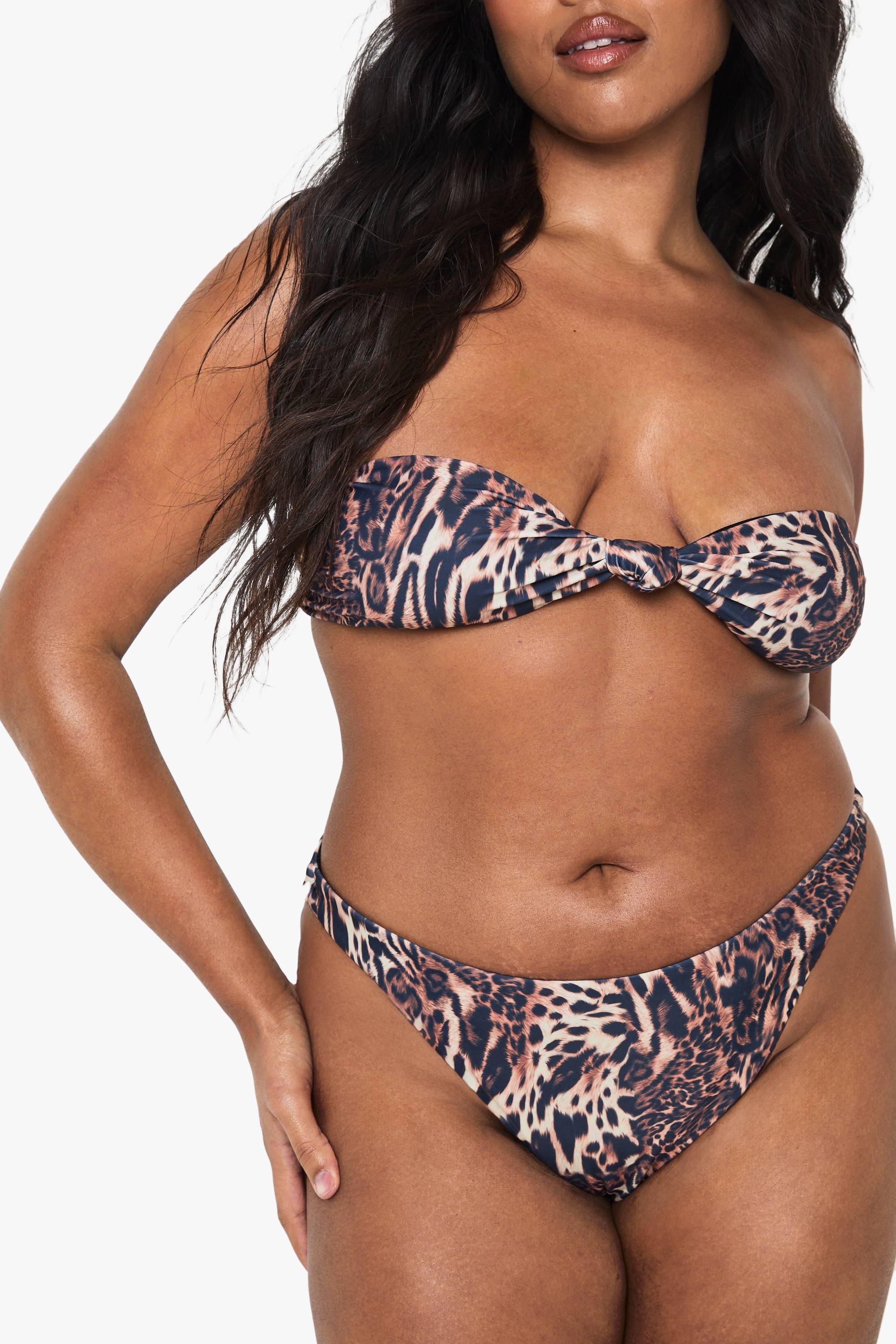 boohoo Maillot de Bain Grande Taille Essentials Culotte Unie