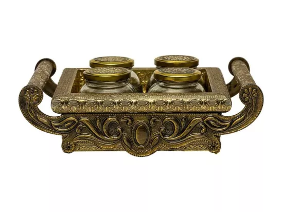 Plateau en métal repoussé doré 33x27,5x7h