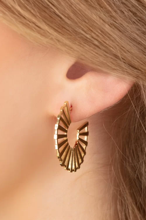 Very Cherry Circle Fan oorbellen in goud