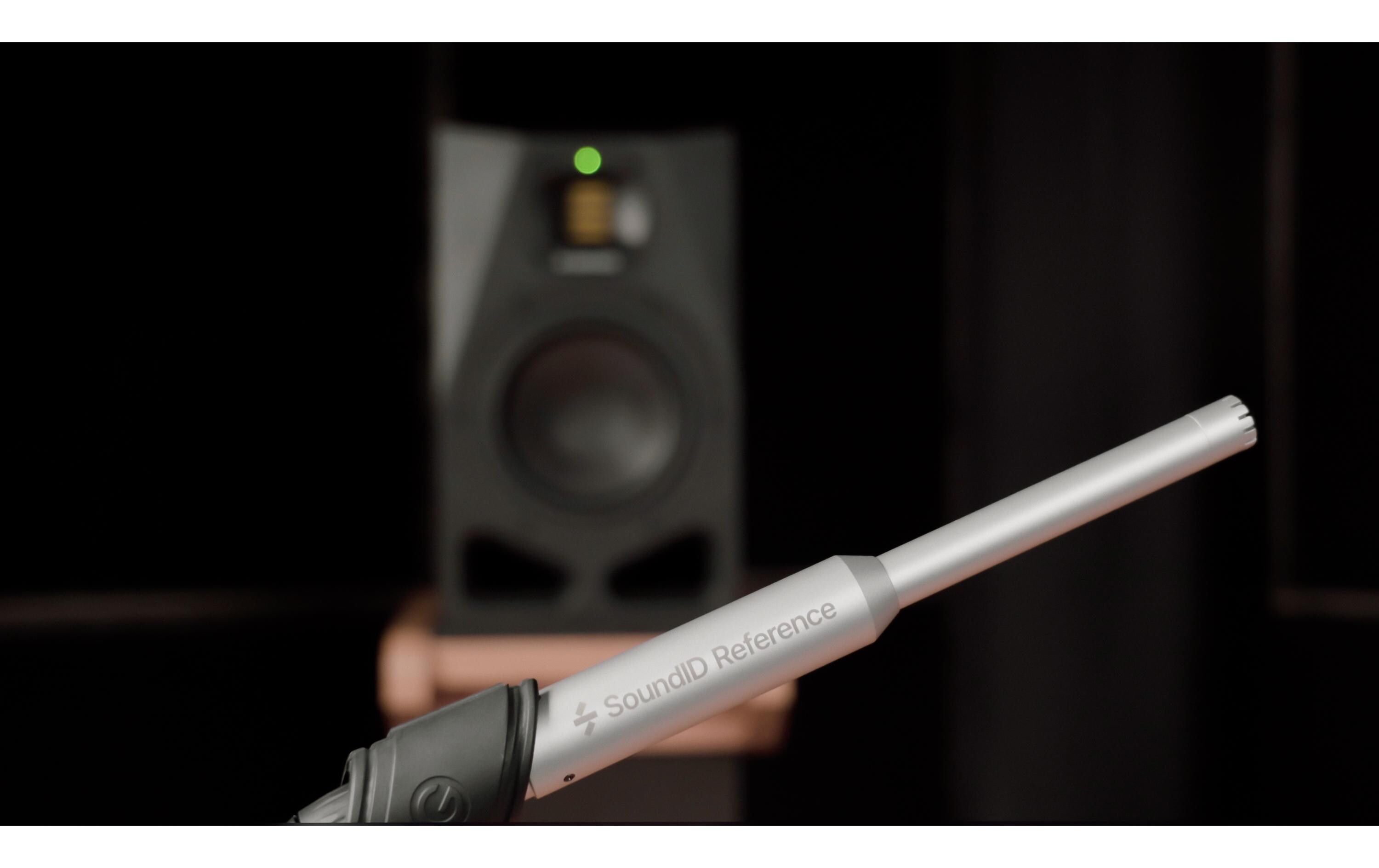 Studiomonitor A4 V Schwarz<br>Aktiver 2-Wege Lautsprecher mit DSP