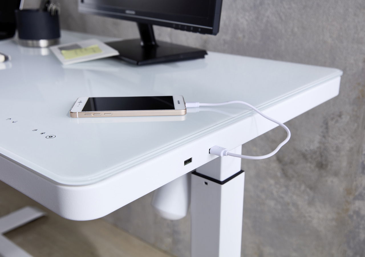 E-Serie E-Schreibtisch E-STYLE