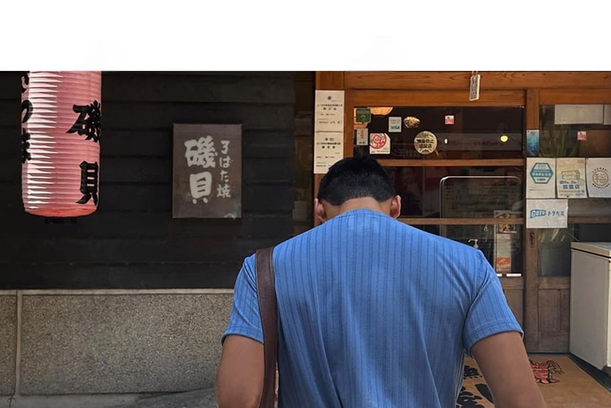 SeoulPop - Gestreepte gebreide top met korte mouwen