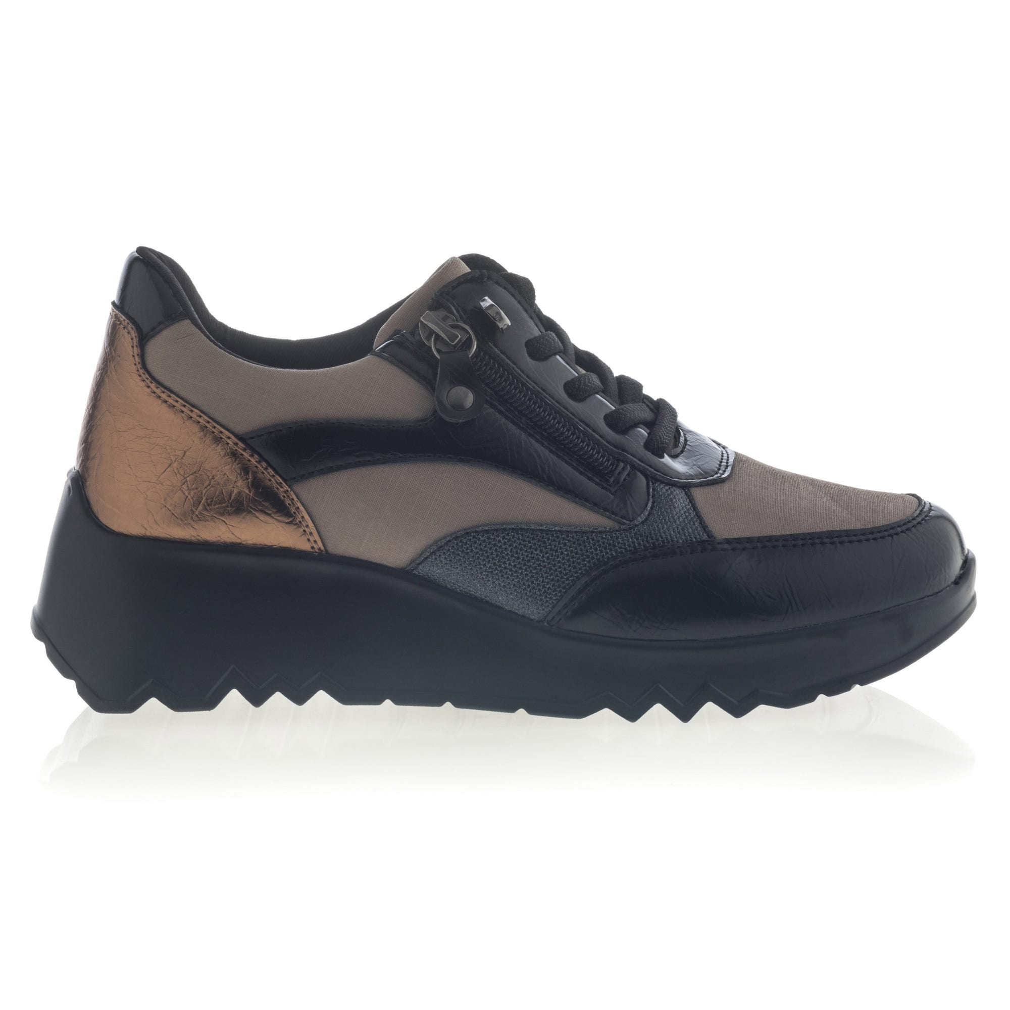 Baskets basses Femme noir vernis