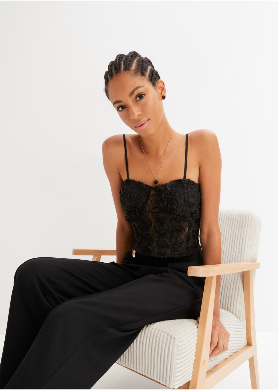 Top bretelles spaghetti en dentelle