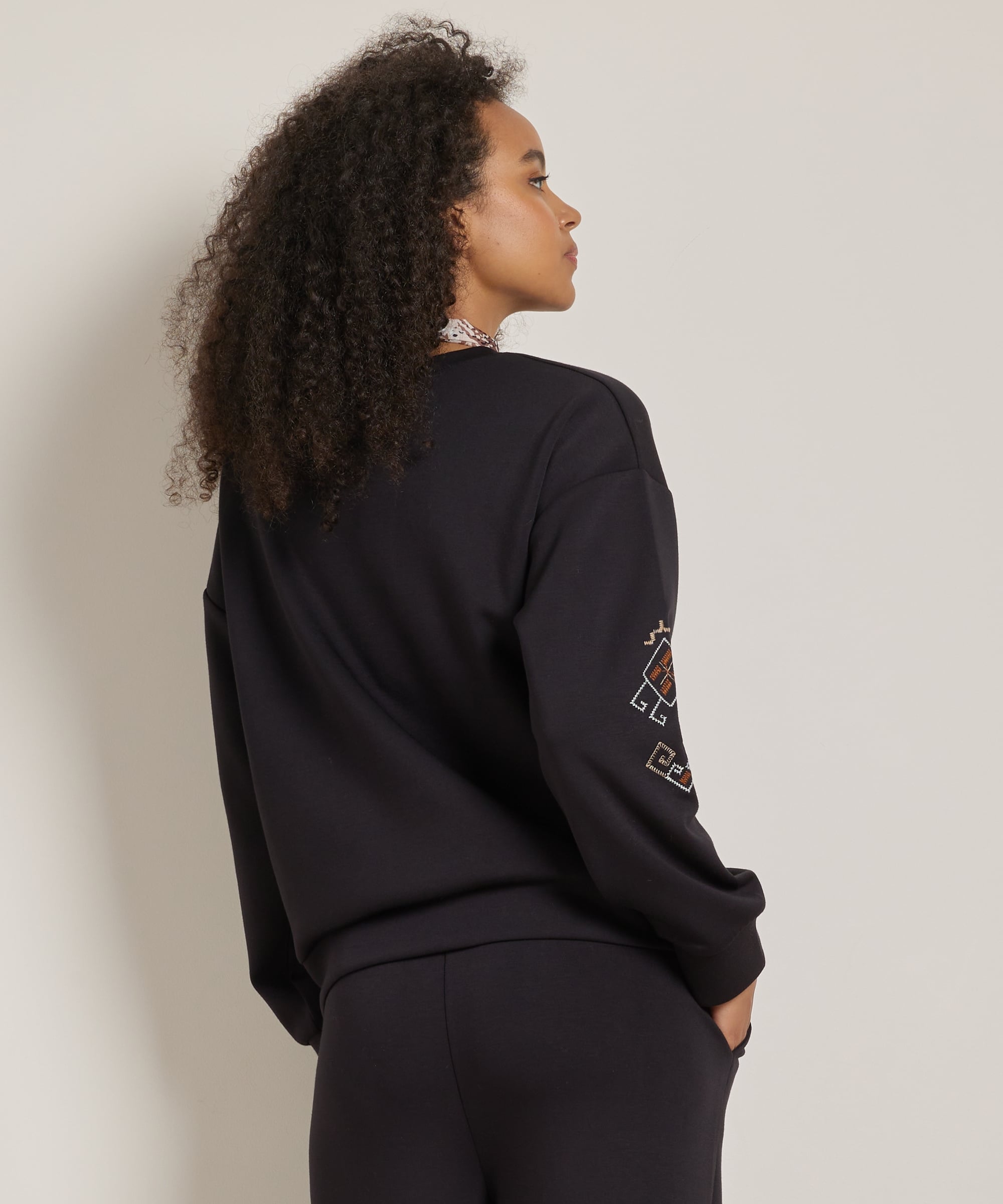 trui met embroidery extra zacht