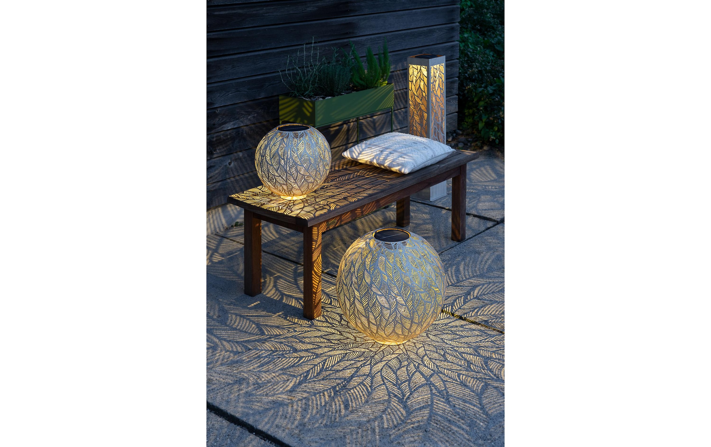 STT LED Gartenleuchte »Julia 40 shadow weiss« Warmweiss