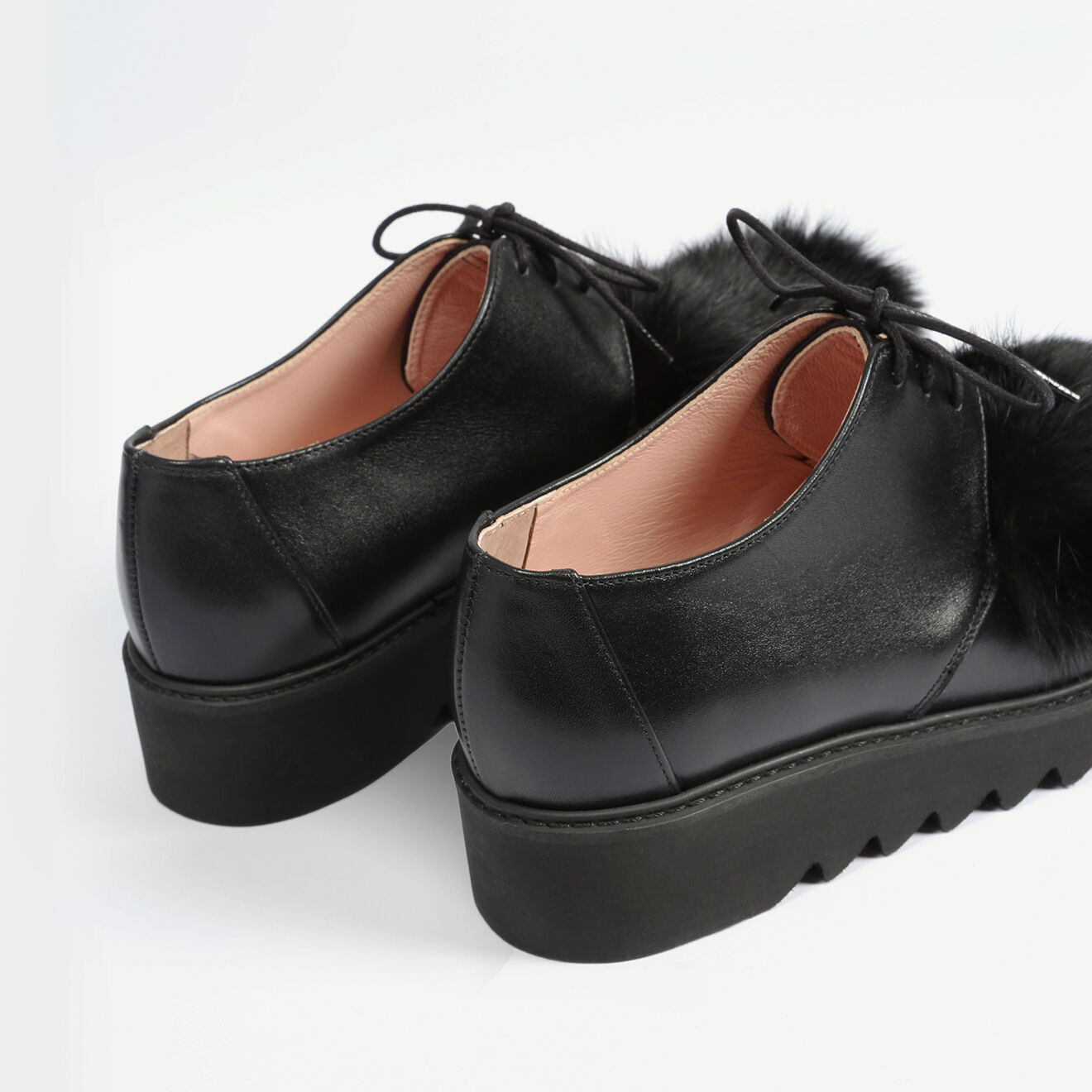 L37 Derbies en Cuir & fourrure de lapin Cosmic Girl noires