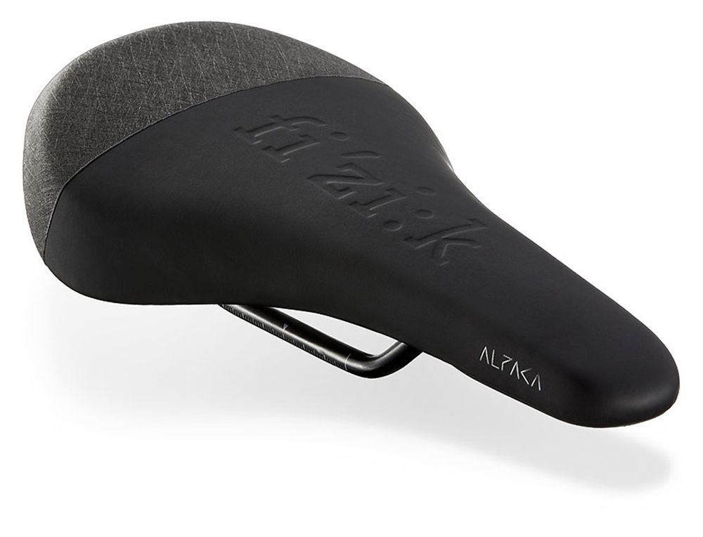 Fizik Gravita Alpaca X5 Sattel + Werkzeugträger kaufen | Bike-Discount