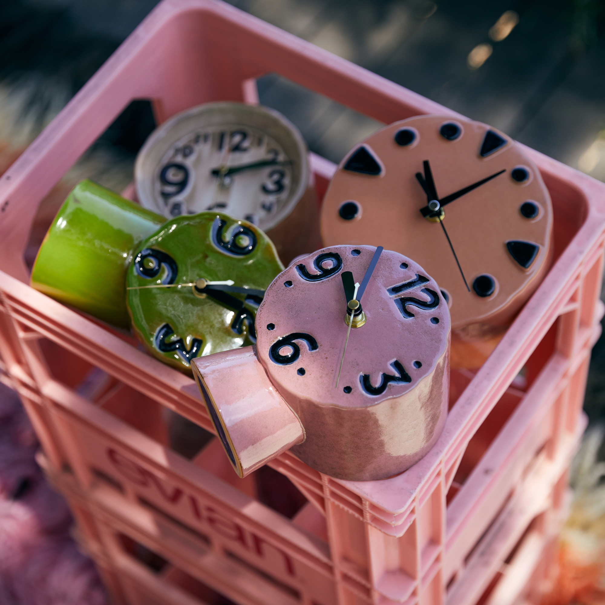 Klok Retro Ceramic pink