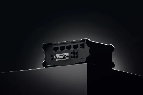 Teltonika RUT976 - Trådløs router - mesh - WWAN 4-port switch - 5G, LTE - 4G, 5G - DIN monterbar på skinne, væg-monterbar, overflademonterbar