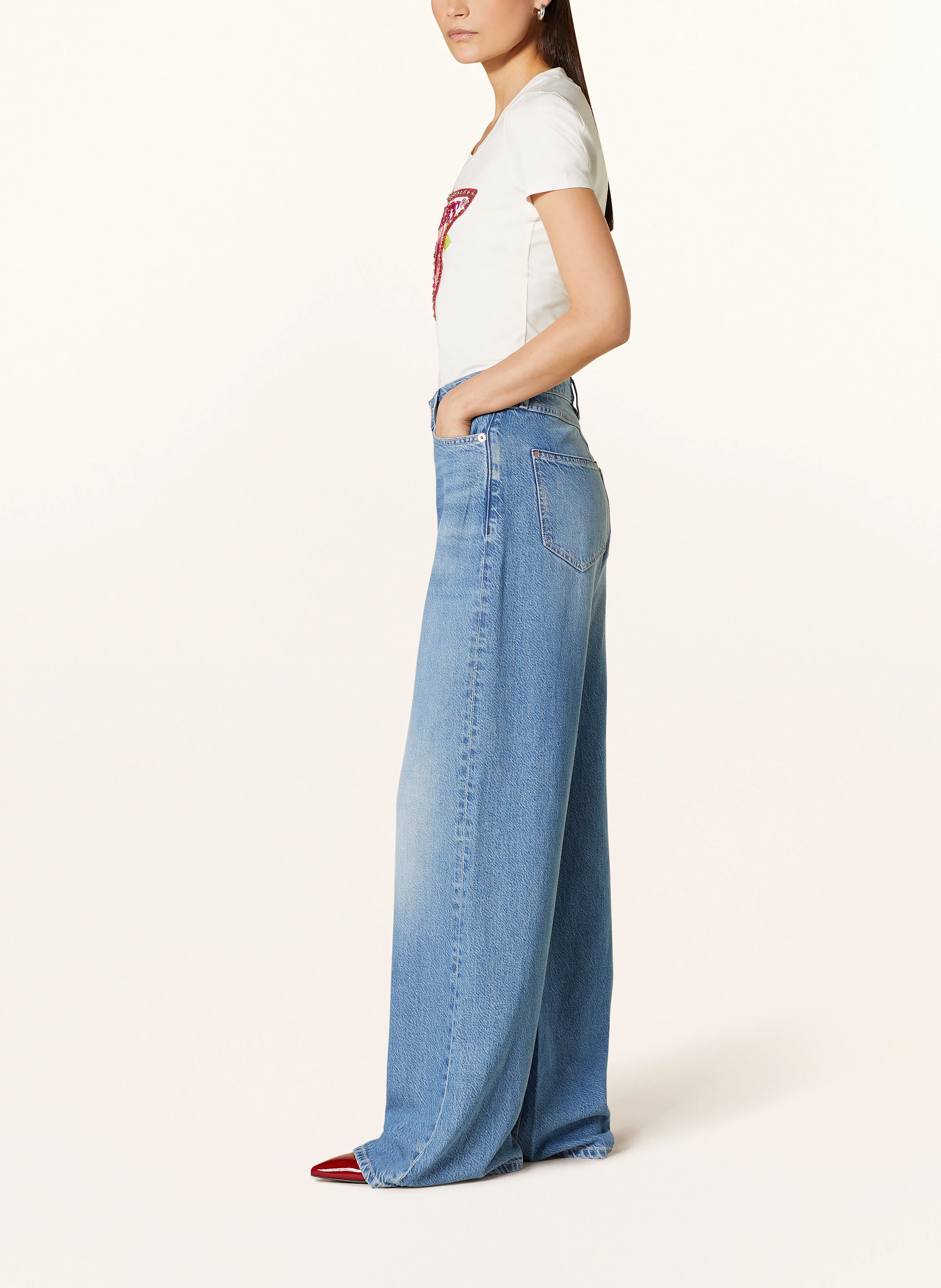 GUESS Flared Jeans BELLFLOWER