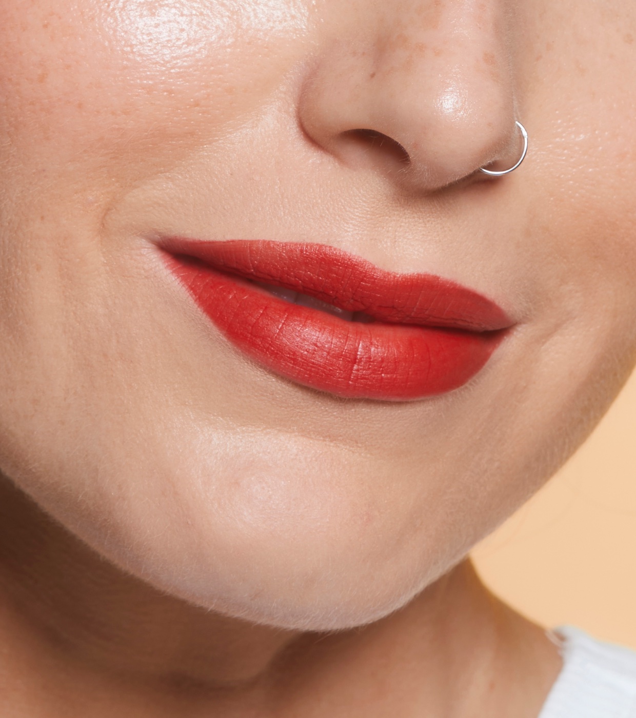 Revolution - Batom Satin Lip Allure Soft Satin - CEO Brick Red