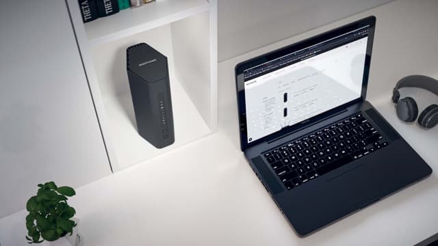 Netgear Nighthawk RS200 WiFi 7 router